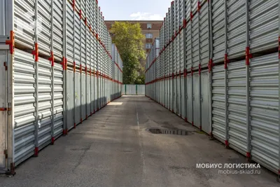 Территория складского комплекса Мобиус Рязанка — хранение вещей в Москве, безопасность