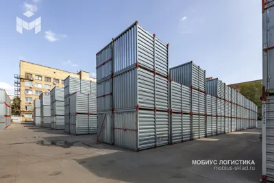 Проход между боксами на складе Мобиус Рязанка — аренда складов самообслуживания Москва